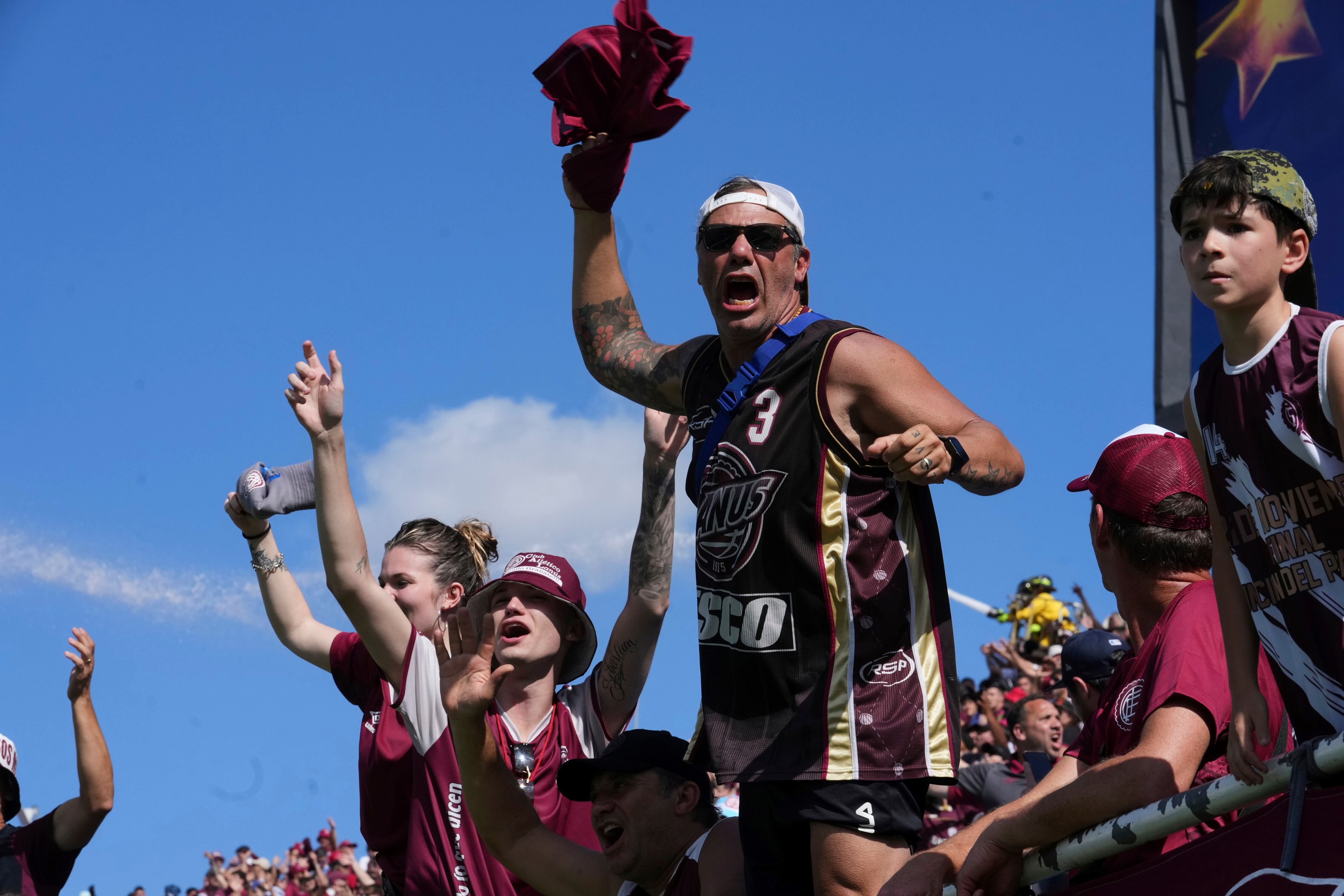 Paraguay. Lanús, dirigido por Pellegrino, y Atlético Mineiro, dirigido por Sampaoli, disputaron la final de la Copa Sudamericana. (AP)