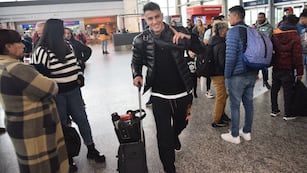 Gabriel Compagnucci, cordobés de Monte Buey, regresa a Belgrano desde Rumania (Foto: Pedro Castillo / La Voz).