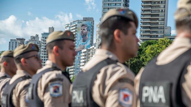 Los uniformados participaron de un nuevo acto este martes en el Monumento.