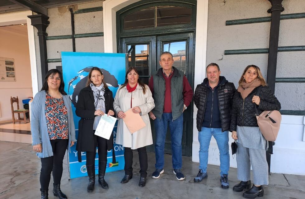 La Municipalidad de Tres Arroyos entregó subsidios a entidades educativas