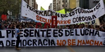 Marcha en Córdoba a 46 años de la Noche de los Lápices. (Facundo Luque / La Voz)