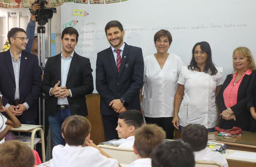 Pullaro en Rafaela: “Ya invertimos más de $ 1.000 millones en infraestructura educativa y lo vamos a seguir haciendo”