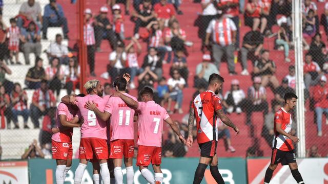 Instituto enfrentó a Maipú en Alta Córdoba, en el marco de un amistoso de cara a su presentación en las semifinales del Reducido por el segundo ascenso de la Primera Nacional. (Facundo Luque / La Voz)