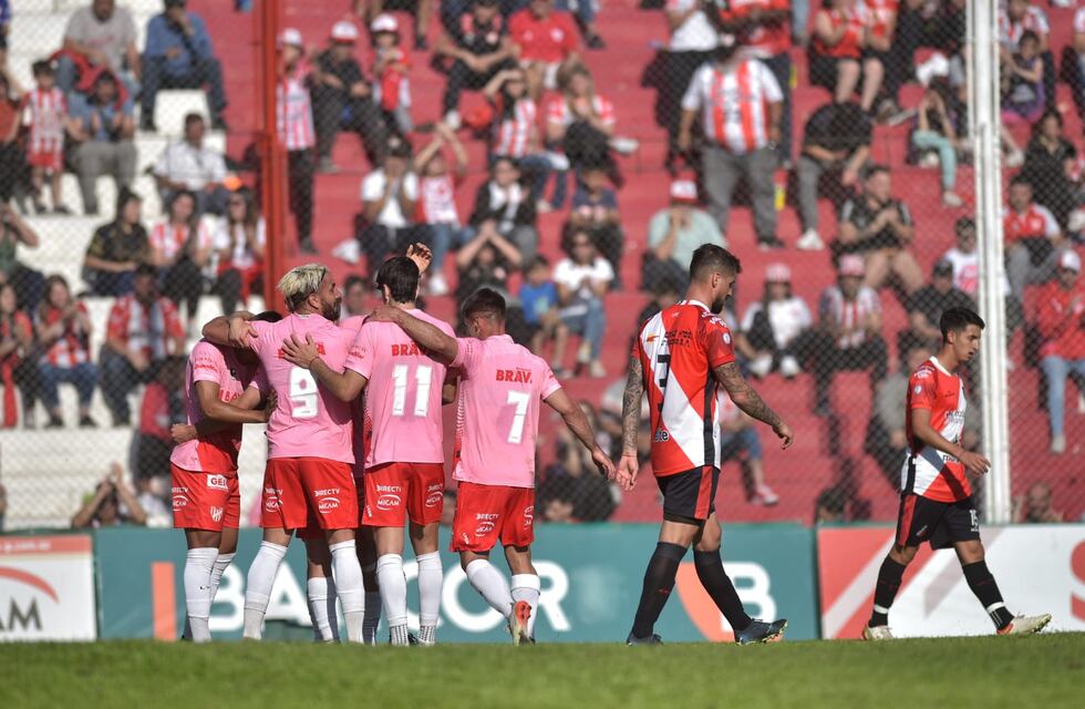 Instituto ganó el amistoso y tomó impulso para las semifinales del Reducido