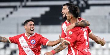 Gabriel Ávalos celebra su gol ante Atlético Nacional en la Copa Libertadores (Foto: DANIEL DUARTE / AFP)