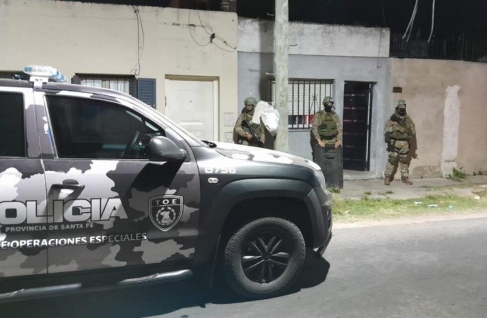 El crimen de barrio Echesortu se conecta con una balacera contra la policía de Rosario