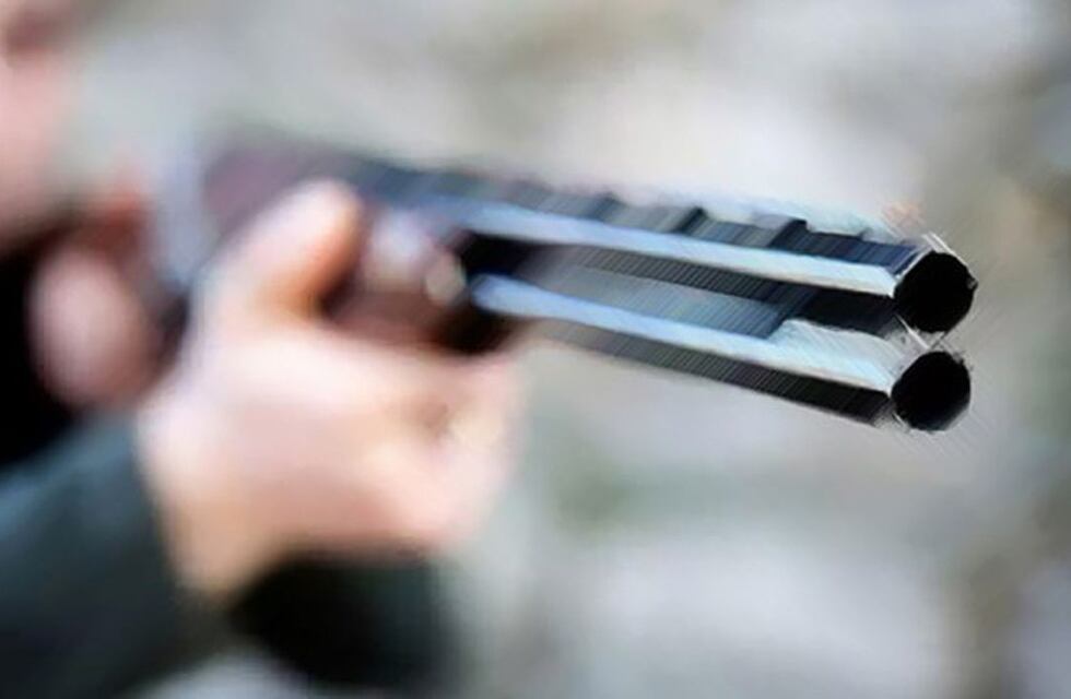 Córdoba: jugaba un partido de fútbol, se peleó con el árbitro y terminó baleado