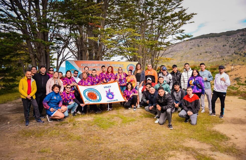 Ushuaia: el club deportivo AMPS recibió el certificado de posesión del predio para su sede