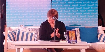 María Goicoechea presentó su novela en la Feria del Libro de General Roca