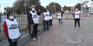 Realiza movilización en Caleta Olivia