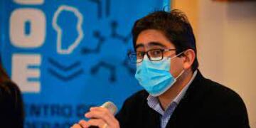 La oposición pide explicaciones de parte del ministro de Salud (foto) y de Finanzas.