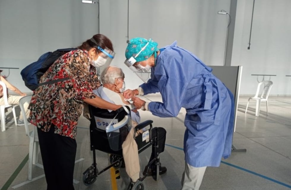 Vacunación en San Juan: comenzaron a inmunizar con la tercera dosis a inmunocomprometidos