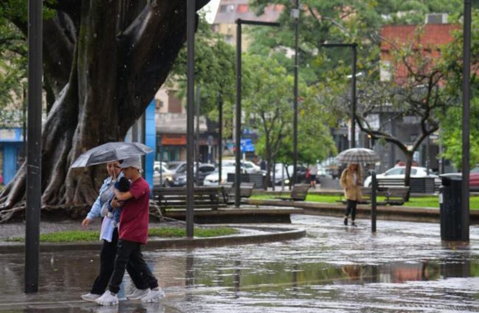 Tormenta: fuertes vientos y cortes de servicios, pero sin evacuados