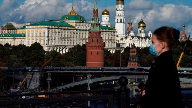 El alcalde de Moscú anunció este miércoles restricciones en la capital rusa debido a la incontrolable suba de casos de Coronavirus.