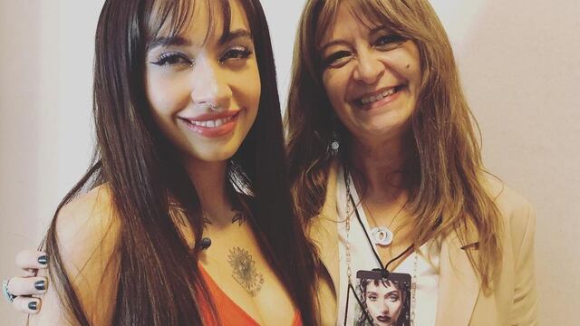 María Becerra y su profesora de canto.