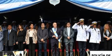 El gobernador Osvaldo Jaldo presidió el acto en el Parque 9 de Julio.