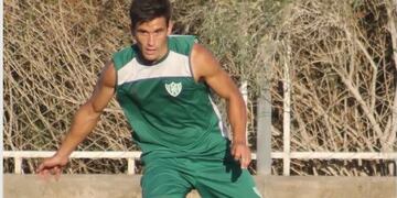 Lucas Ceballos no viajó con la delegación de Desamparados de San Juan a La Pampa, y debe esperar 48 horas por el resultado del PCR.