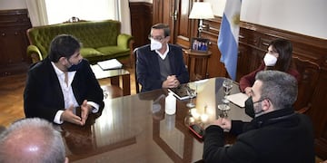 El gobierno asistirá económicamente a los salones de fiesta.