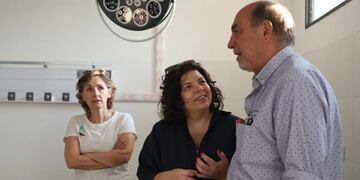 La ministra Carla Vizzotti llegó a Jujuy para entregar once ambulancias y otros vehículos para el sistema de salud provincial.