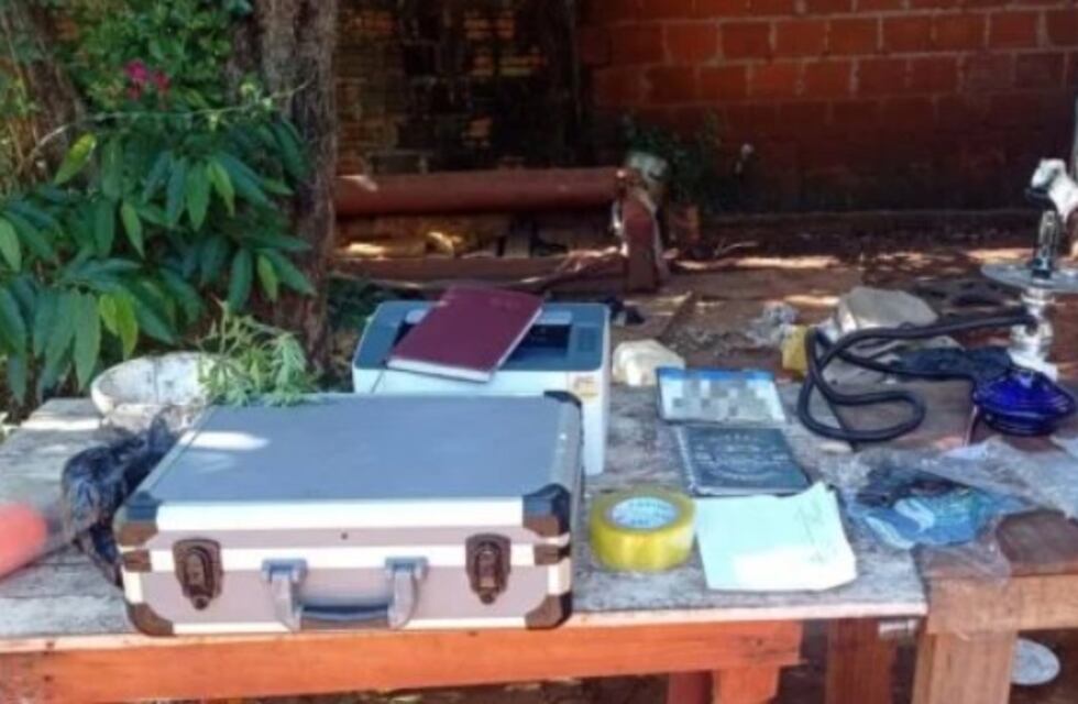 Investigación por narcotráfico en Puerto Iguazú: tres allanamientos, drogas y armas incautadas