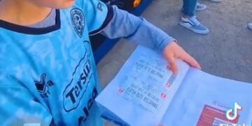 El pequeño tiene todos los tickets de la temporada.