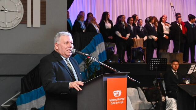 Noche de Gala Revolución de Mayo en Arroyito 2024