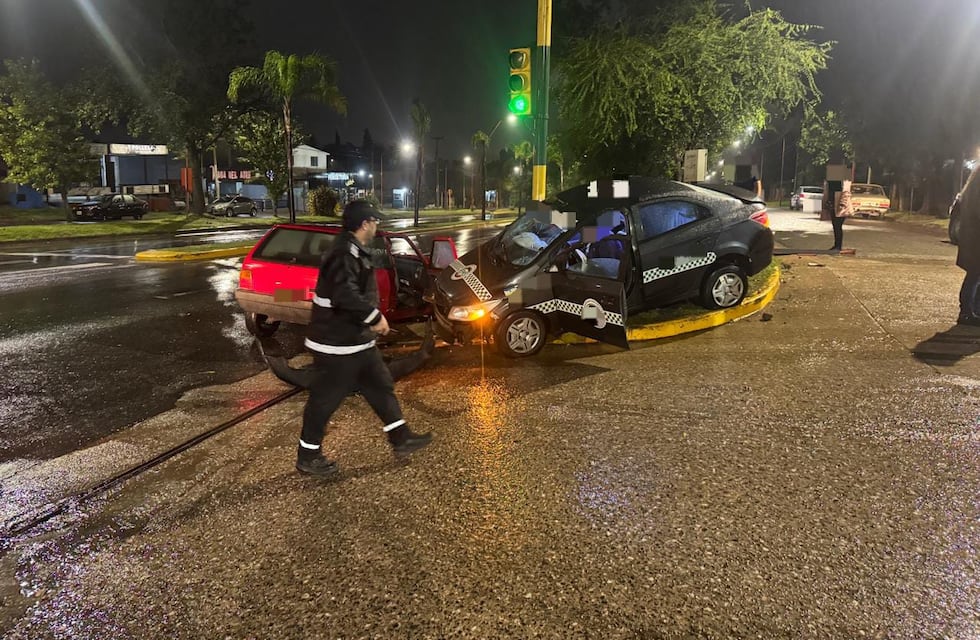 Villa Carlos Paz: cinco heridos en un choque sobre avenida Cárcano