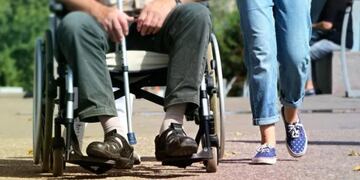 Cómo solicitar una silla de ruedas en PAMI.