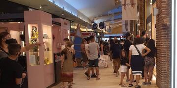 La facturación en comercios se redujo 2,4 por ciento.