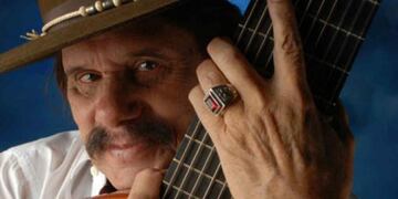 Fallece a los 96 años el ícono de la música litoraleña, el misionero Ramón Ayala.