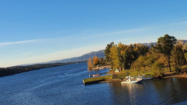 Villa Carlos Paz, cruzando su puente central