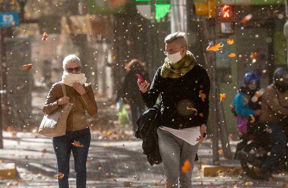 Rige un alerta meteorológico por viento zonda en Salta