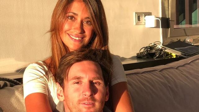 Antonela Roccuzzo junto a Lionel Messi