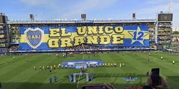 Boca preparó un impactante recibimiento ante Independiente.