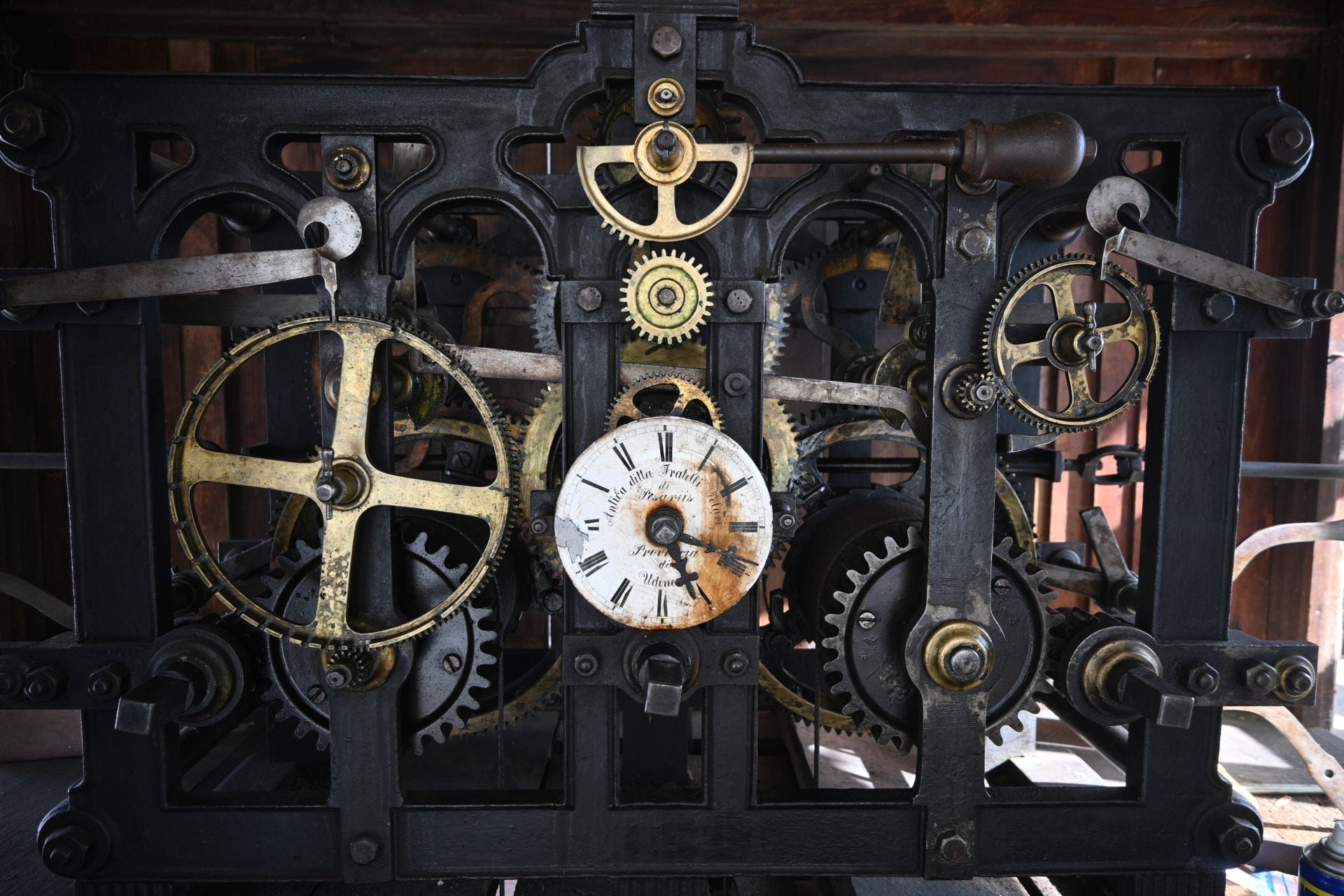 El histórico reloj del Palacio Municipal volverá a brillar.