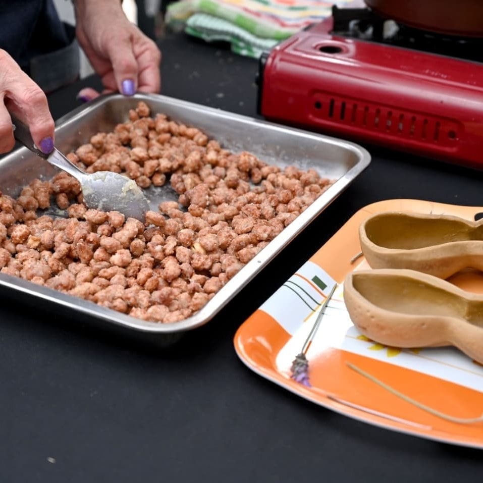 El festival elige las mejores galletas de maní y la más rica garrapiñada.