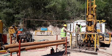 Avanza la segunda etapa de obras para el fortalecimiento hídrico en la provincia.