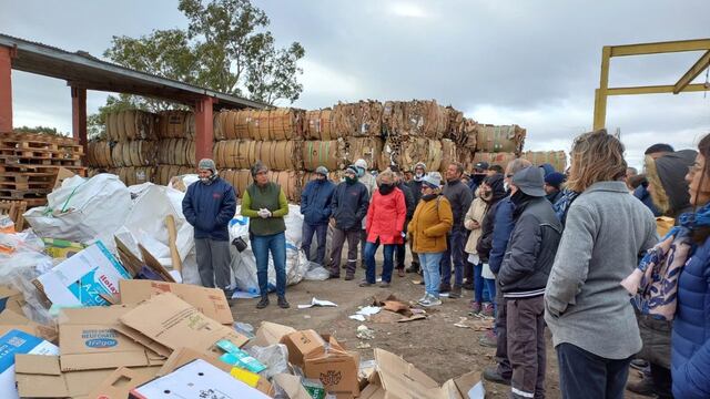 Empresas visitaron el complejo ambiental