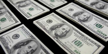 DÓLAR. Tuvo una fuerte caída en la jornada de hoy (DyN/Archivo).