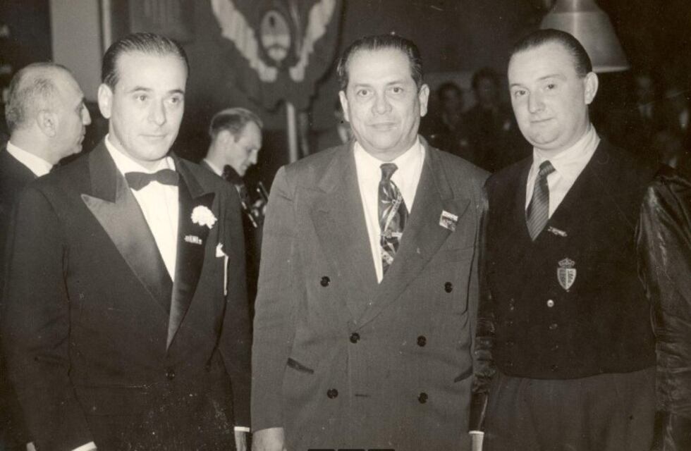 Colorinches tresarroyenses: Taco, paño y un clavel blanco