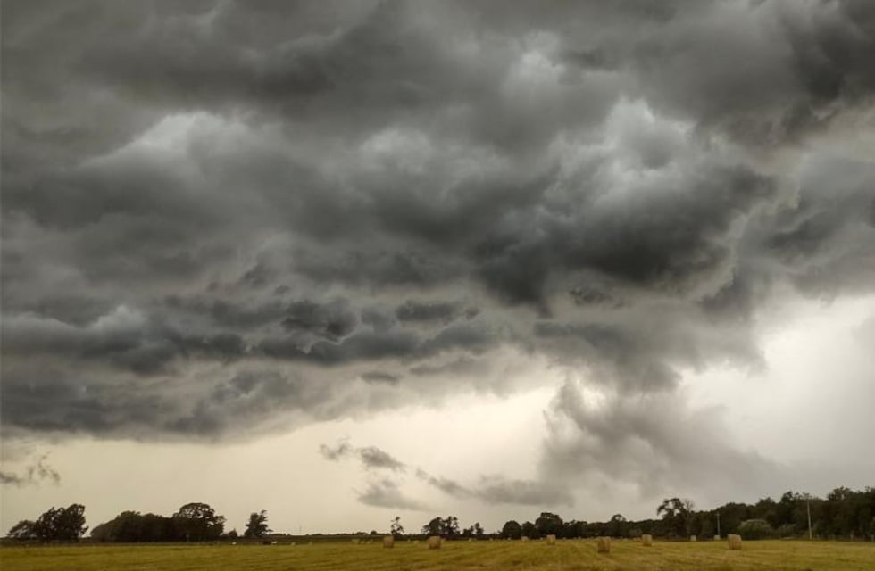 Emiten un alerta amarilla por tormentas para el oeste de Córdoba