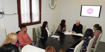 Entregaron ayudas económicas a cinco emprendedores rosaleños