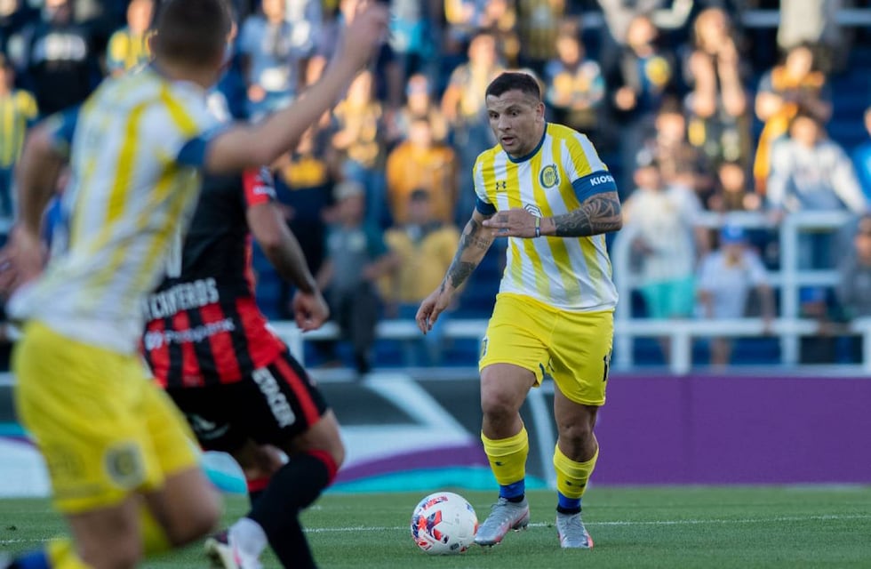 Rosario Central mantiene a Emiliano Vecchio entre las bajas por lesión