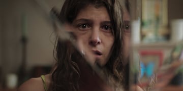 La serie de Netflix sugerida es colombiana y cuenta con 8 capítulos en total.