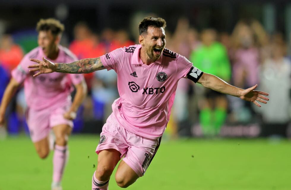 Un futbolista nacido en Córdoba será rival de Messi en semifinales de la League Cup