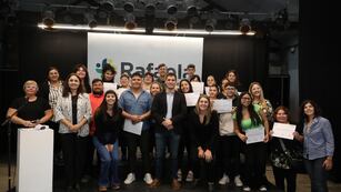 Entregaron certificados de cursos de capacitación hechos en el verano