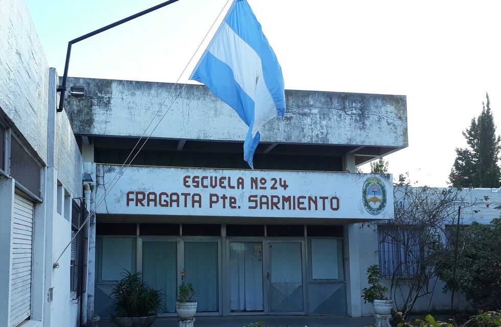 Robaron en la Escuela N°24 de la Base Naval