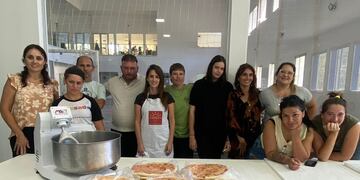 El emprendimiento de panificación artesanal “Del Sol” que recibe ayuda de la Municipalidad de Rafaela