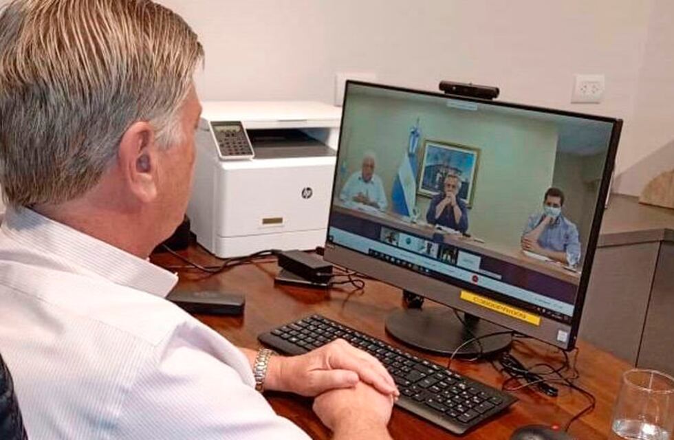 Ziliotto confirmó que el martes comienzan a vacunar en La Pampa y en todo el país