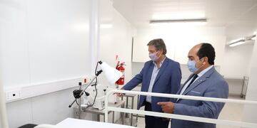 Emir Félix en el Centro Modular Sanitario de San Rafael.